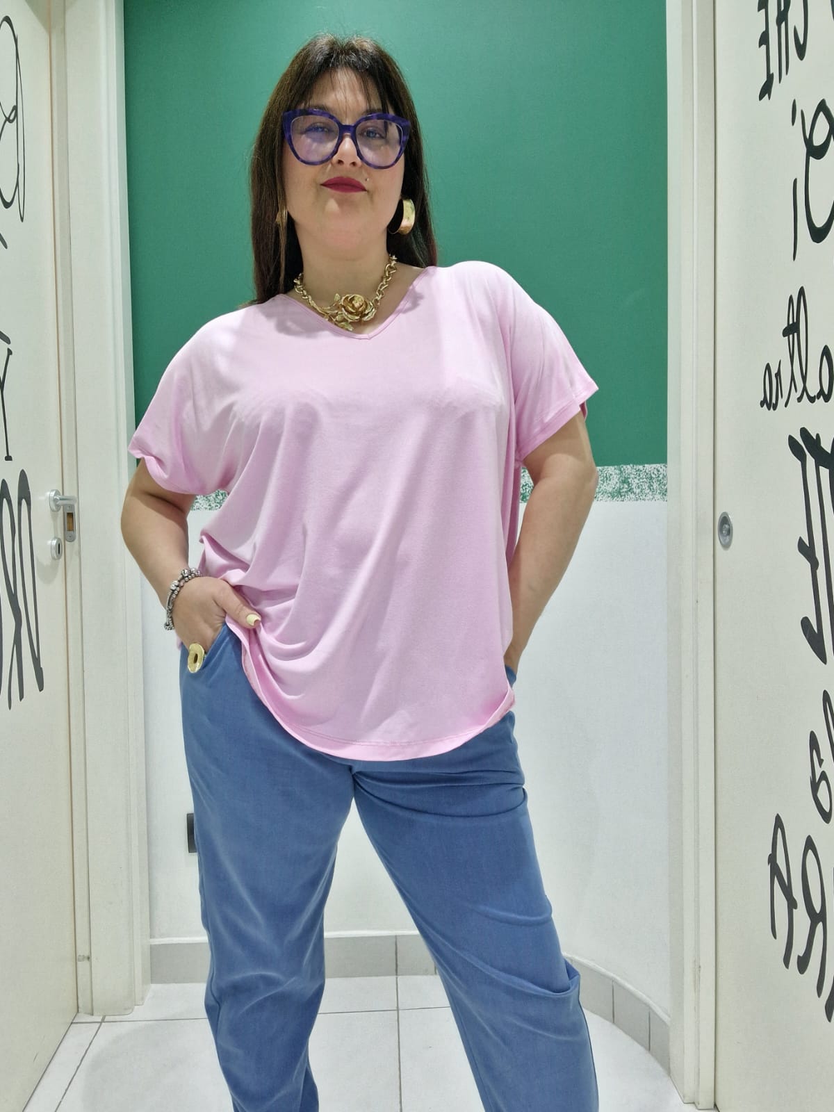 T-shirt spalla scesa