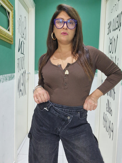 Jeans balloon asimmetrico lavaggio scuro