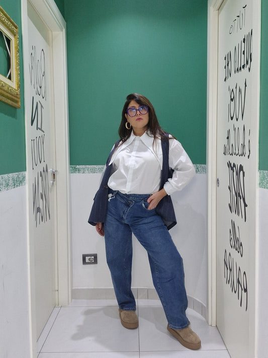 Jeans balloon asimmetrico lavaggio chiaro